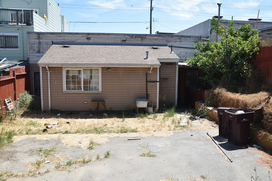 More Photos Of 5300-5308 Foothill Blvd, Oakland Storefront For Lease