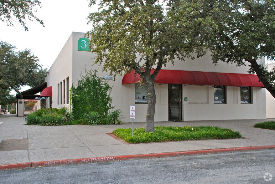 More Photos Of 3501 N Macarthur Blvd, Irving Medical For Sale