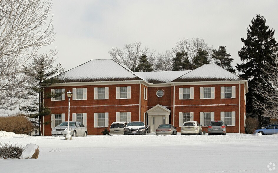 More Photos Of 10235 Brecksville Rd, Brecksville Office For Lease