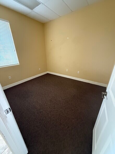 More Photos Of 750 Tamiami Trl, Port Charlotte Office For Sale