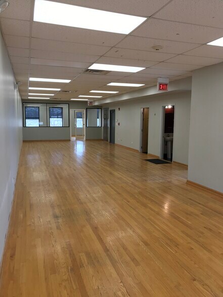 More Photos Of 366-368 Park Ave, Glencoe Loft Creative Space For Lease