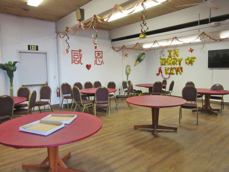More Photos Of 238 E Church St, Stockton Office For Sale