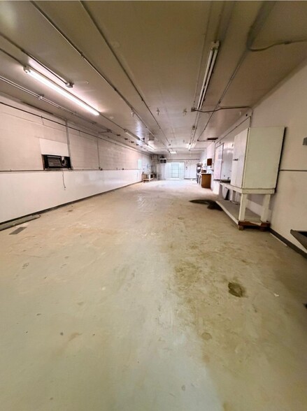 More Photos Of 25 Cash Dr, Mound House Warehouse For Sale