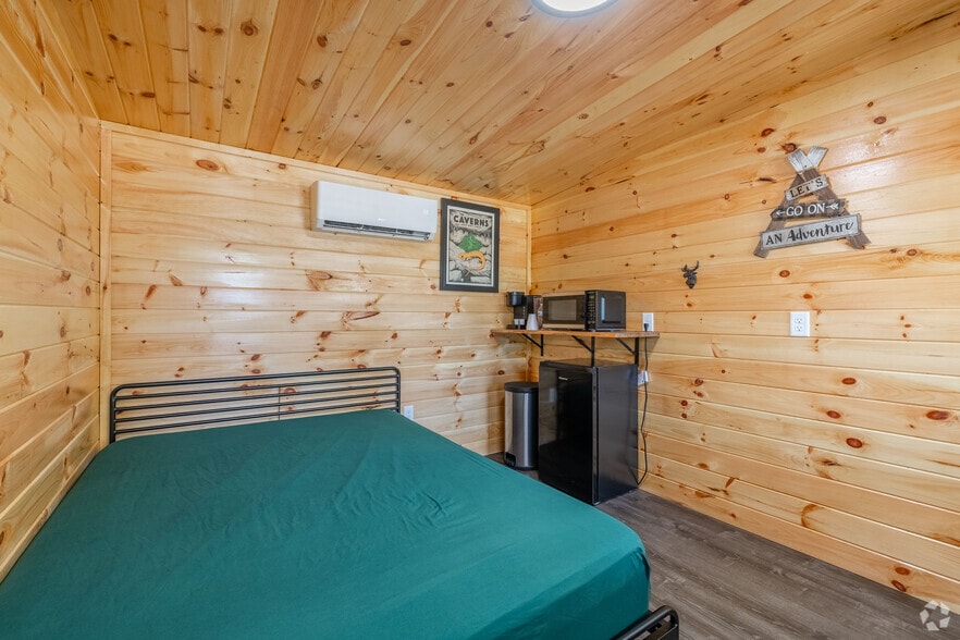 More Photos Of 444 Charlie Roberts Rd, Pelham Hospitality For Sale