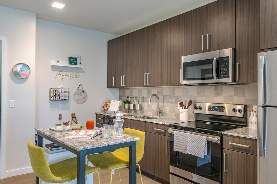 More Photos Of 190 Pleasant St, Malden Apartments For Lease