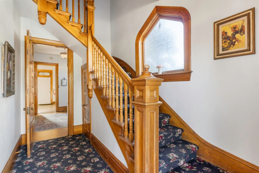 More Photos Of 511 S Main St, Springville Freestanding For Sale