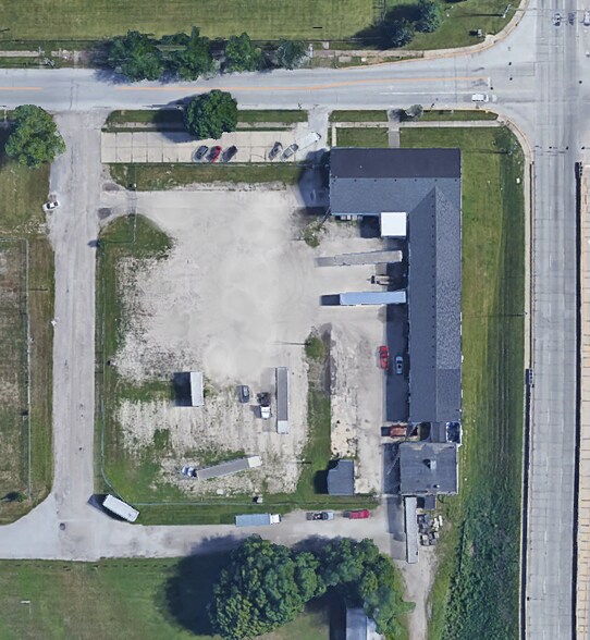 More Photos Of 800 N 3rd St, Terre Haute Warehouse For Lease