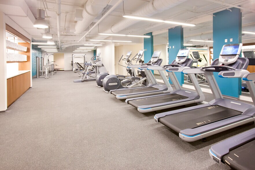 More Photos Of 2300 N St NW, Washington Office For Lease