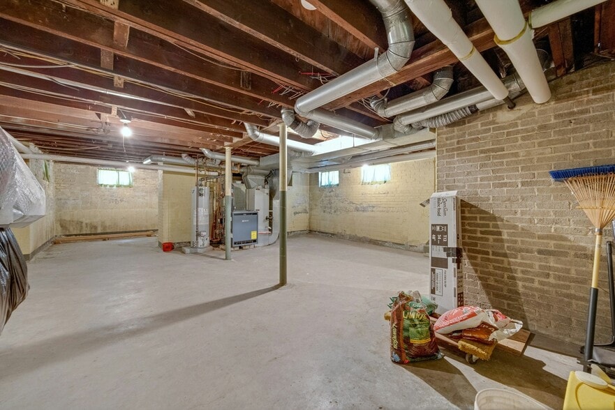 More Photos Of 225 Liberty St, Little Ferry Office For Sale