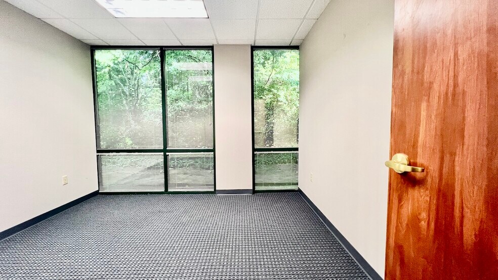 More Photos Of 46 Innovation Dr, Norcross Loft Creative Space For Lease