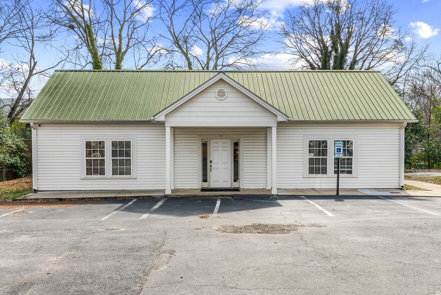 Primary Photo Of 107 Hillcrest Ave, Simpsonville Office For Sale