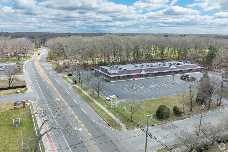 More Photos Of 200-232 Middle Country Rd, Middle Island General Retail For Lease