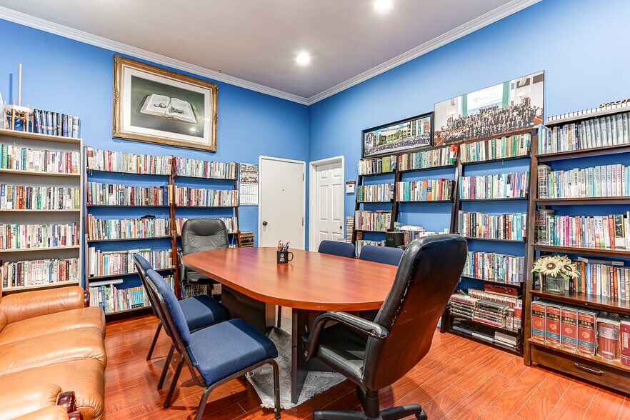 More Photos Of 600 S Towne Ave, Pomona Religious Facility For Sale