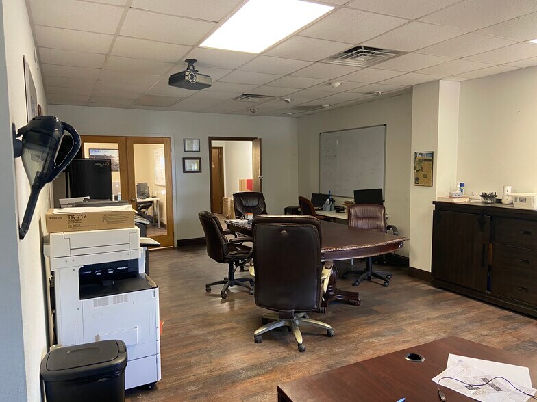 More Photos Of 6631 Topper Run, San Antonio Warehouse For Sale
