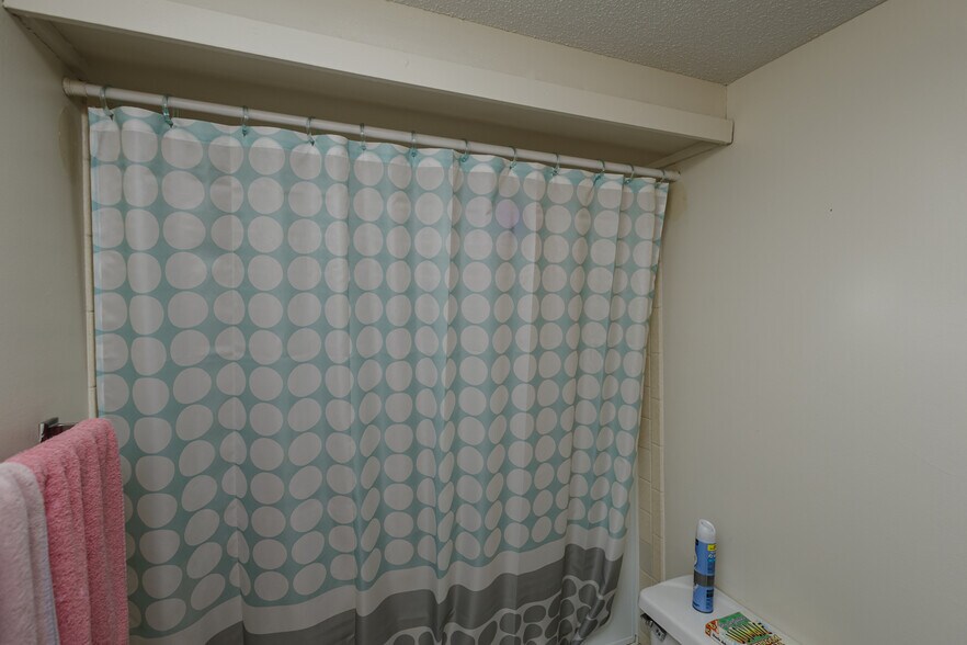 More Photos Of 3007 Sierra Pky, Hutchinson Apartments For Sale