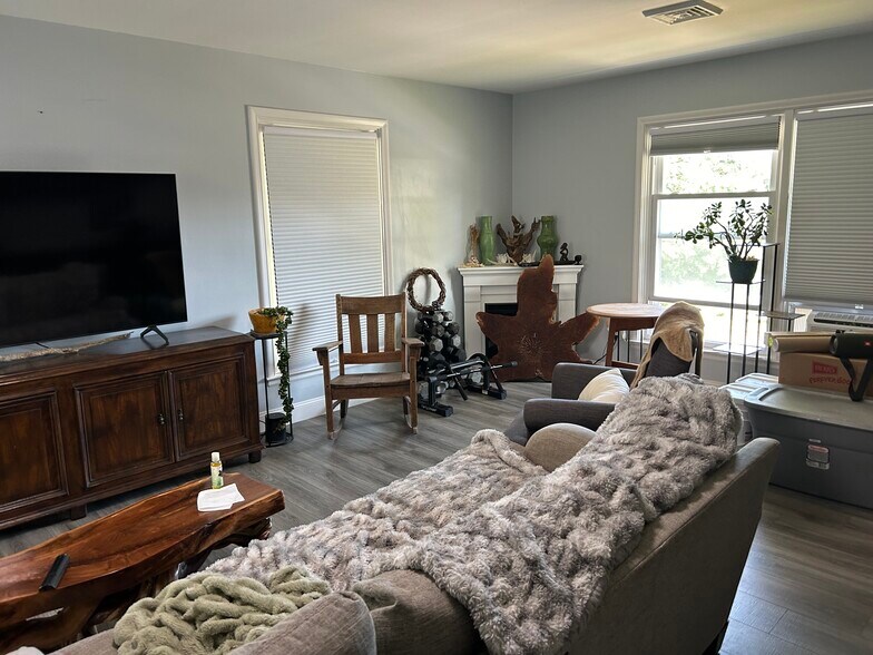 More Photos Of 270 Friedensburg Rd, Mount Penn Medical For Lease