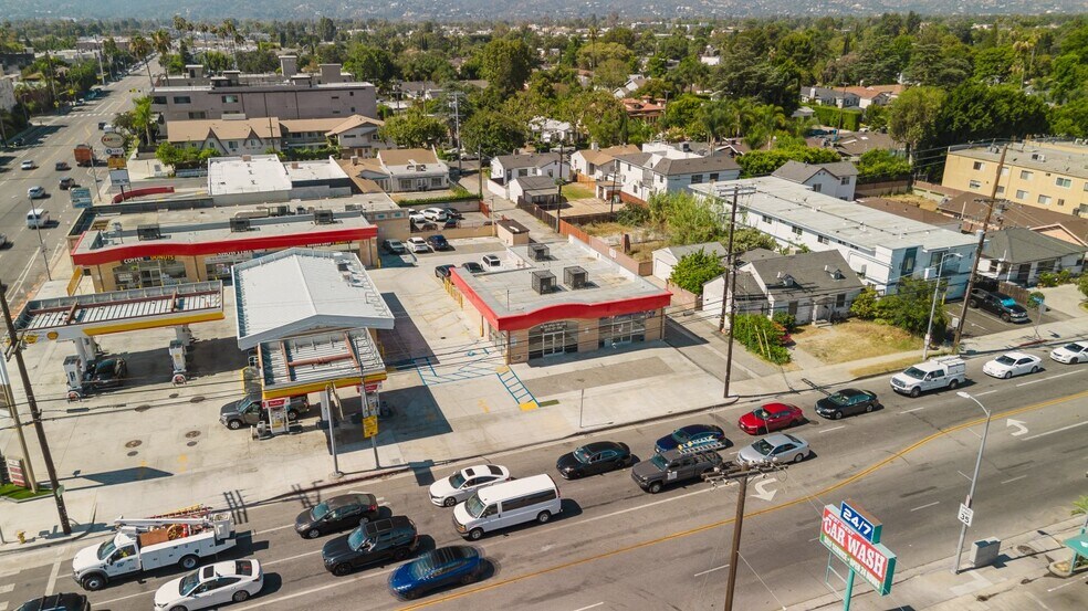 More Photos Of 5961 Laurel Canyon Blvd, Valley Village Storefront For Lease