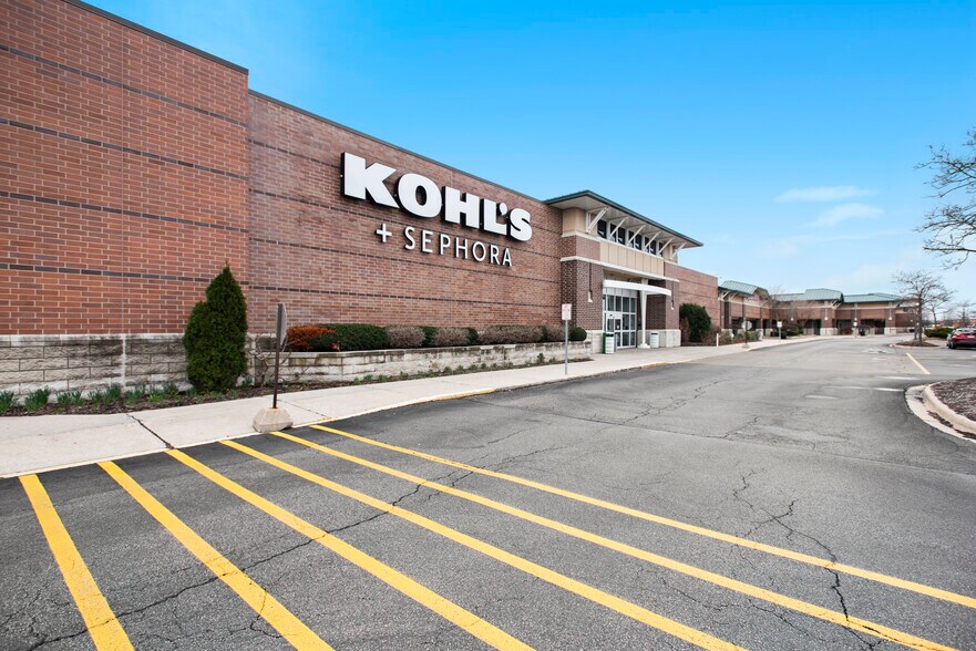 More Photos Of 2241 Willow Rd, Glenview Storefront For Sale