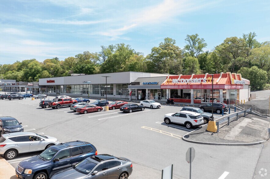 More Photos Of 2550 Central Park Ave, Yonkers Unknown For Lease