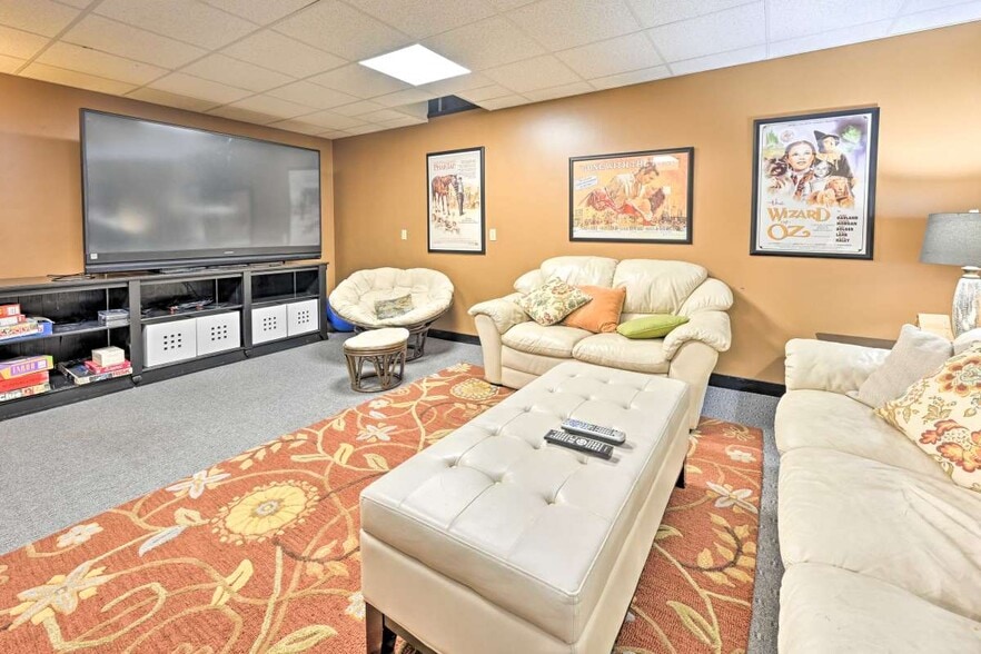 More Photos Of 106 Bowman Rd, Wisconsin Dells Hospitality For Sale