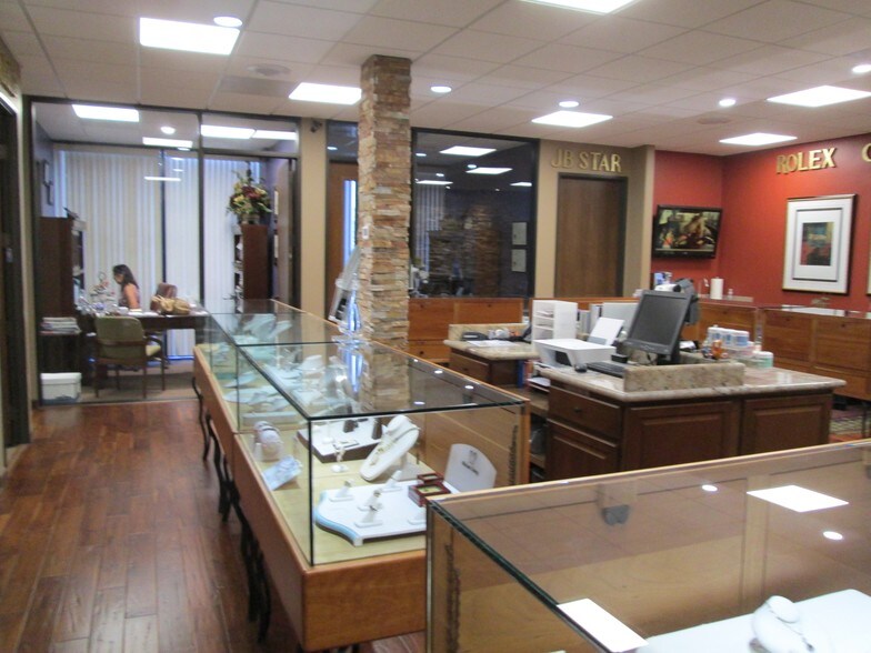 More Photos Of 9750 Miramar Rd, San Diego Medical For Sale