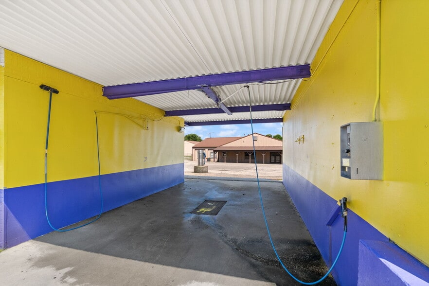 More Photos Of , Scottsburg Unknown For Sale