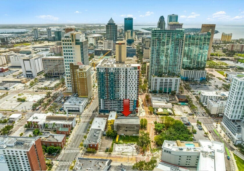 More Photos Of 1001 N Franklin St, Tampa Storefront Retail Residential For Sale