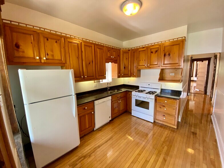 More Photos Of 2439 N Seminary Ave, Chicago Apartments For Sale