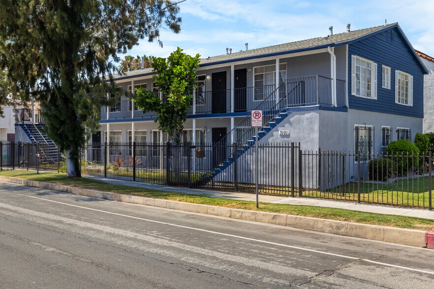 More Photos Of 3101 W 48th St, Los Angeles Apartments For Sale