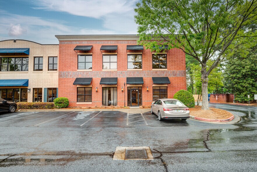 Primary Photo Of 1880 W Oak Pky, Marietta Light Distribution For Lease