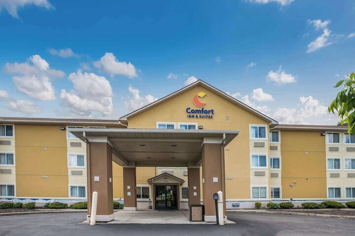 More Photos Of 730 E Xenia Dr, Fairborn Hotel For Sale