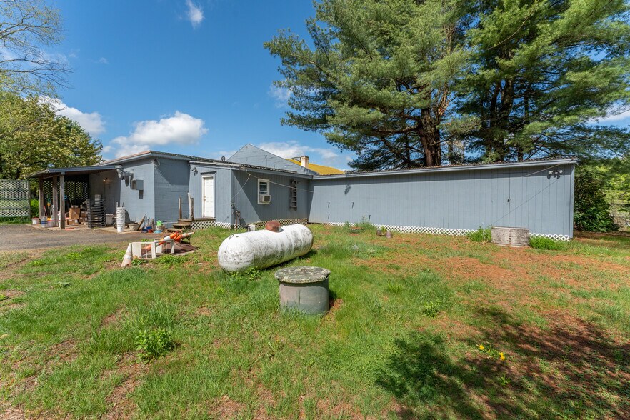 More Photos Of 1257 Buckley Hwy, Union Office For Sale