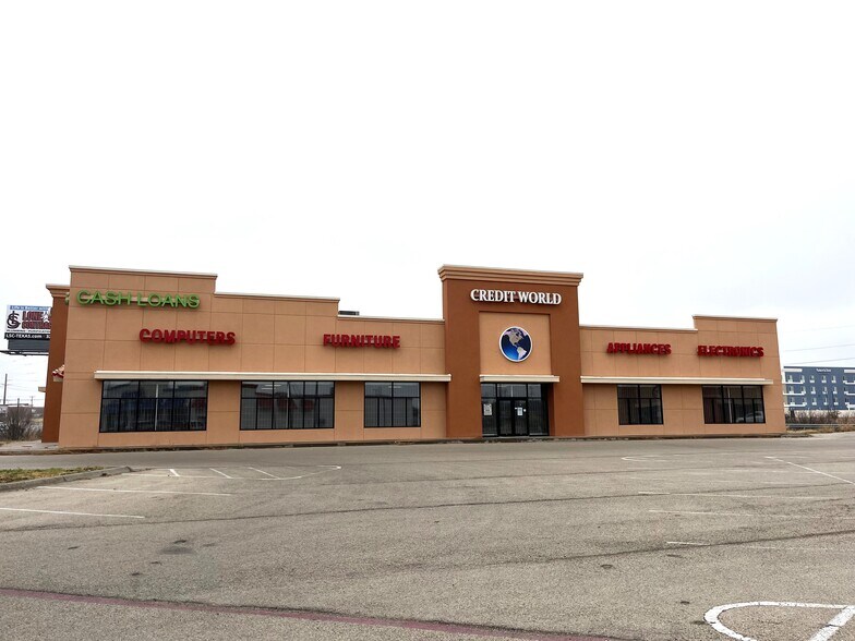 More Photos Of 4248 Sherwood Way, San Angelo Restaurant For Sale