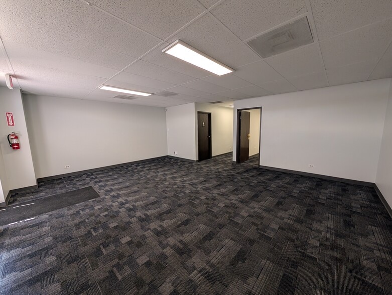 More Photos Of 6863-6865 E 48th Ave, Denver Warehouse For Sale