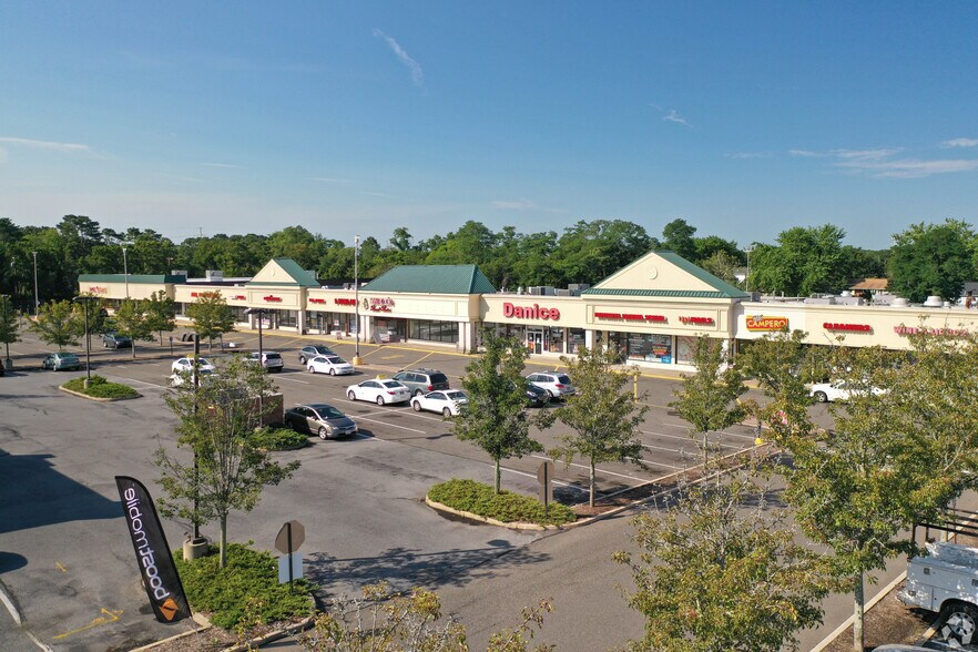 Primary Photo Of 17-126 Wheeler Rd, Central Islip Unknown For Lease