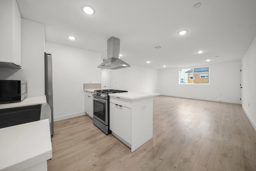 More Photos Of 171 S Hoover St, Los Angeles Apartments For Sale