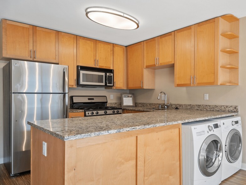 More Photos Of 380 Esplanade Ave, Pacifica Apartments For Sale