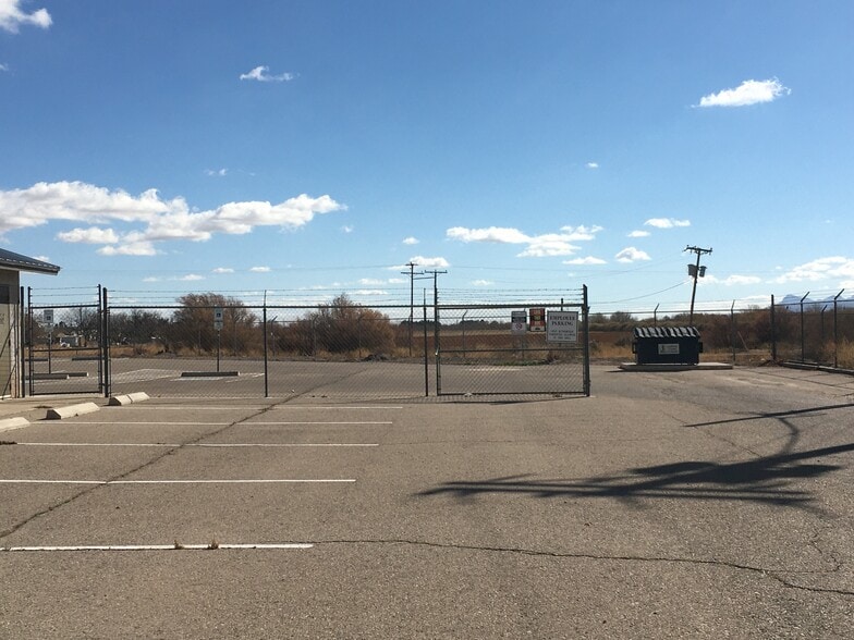 More Photos Of 206 8th St, Fabens Medical For Sale