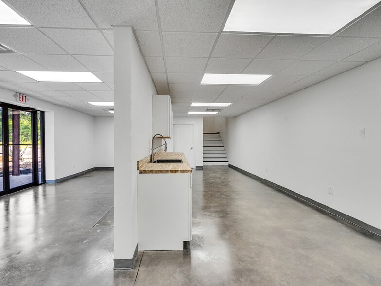 More Photos Of 8382 Miller Rd, Magnolia Industrial For Sale