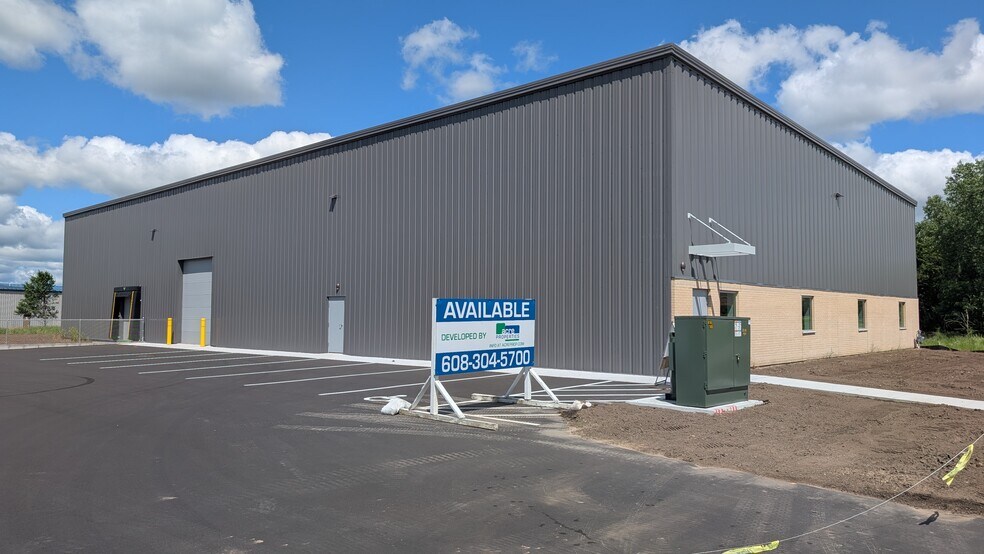 Primary Photo Of 1230 Continental Dr, Eau Claire Warehouse For Lease
