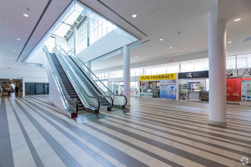 More Photos Of 4750 Yonge St, Toronto Apartments For Sale