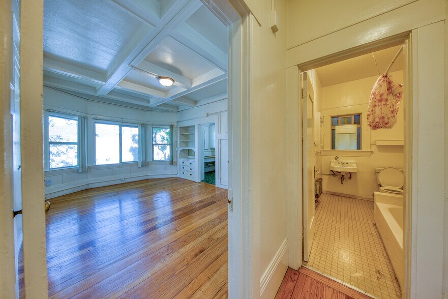 More Photos Of 2525 Durant Ave, Berkeley Apartments For Sale