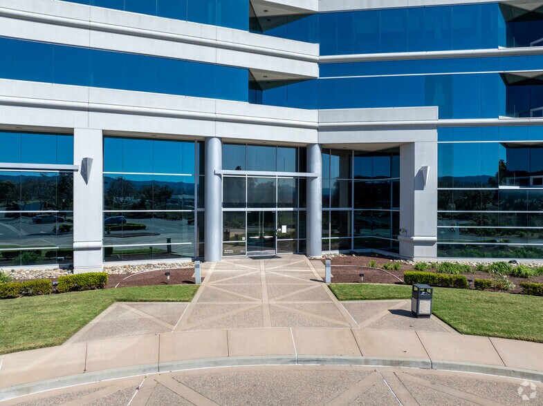 More Photos Of 100 Redwood Shores Pky, Redwood City Office For Lease