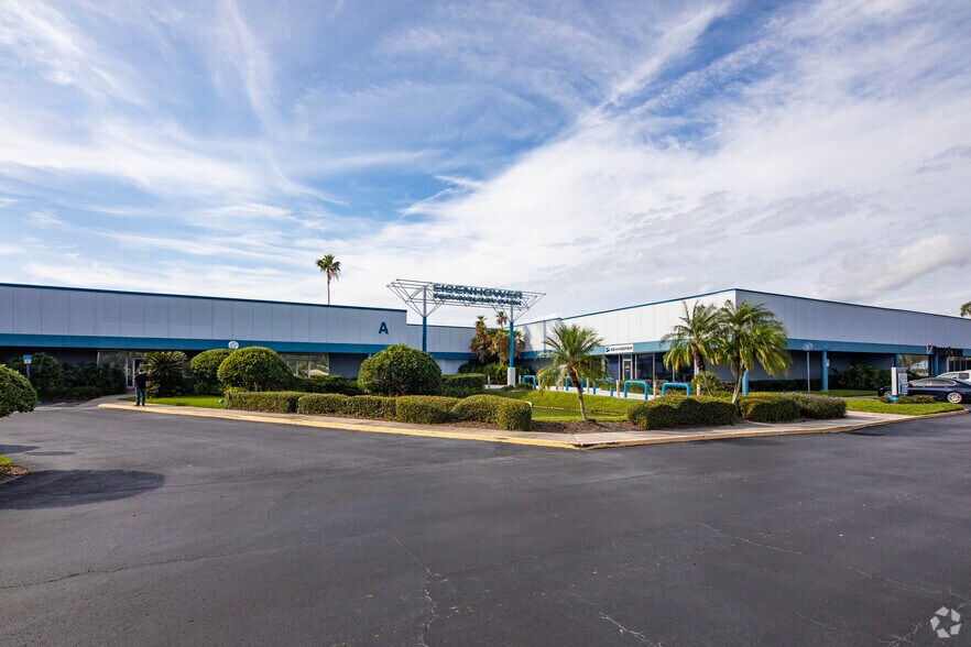 Primary Photo Of 4710 Eisenhower Blvd, Tampa Unknown For Lease