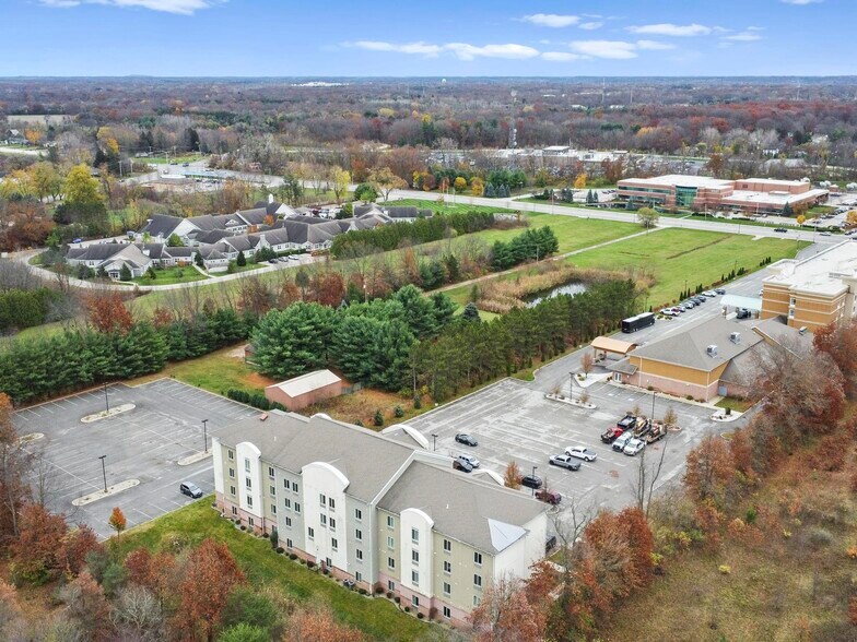 More Photos Of 1220 E Douglas Rd, Granger Hotel For Sale