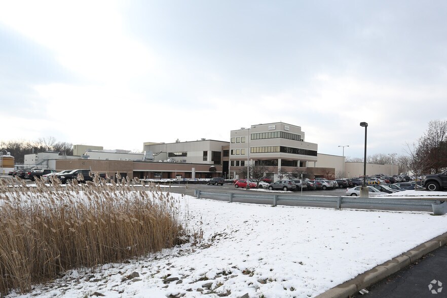 More Photos Of 815 Whitney Rd W, Fairport Warehouse For Sale