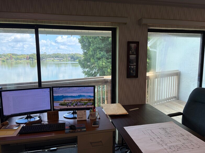 More Photos Of 1940-1964 E Edgewood Dr, Lakeland Office For Sale
