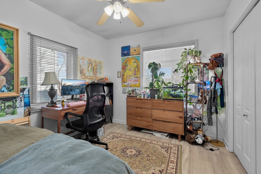 More Photos Of 2420 4th Ave S, Minneapolis Apartments For Sale