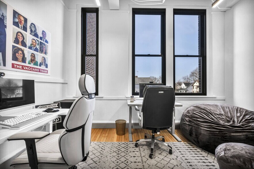 More Photos Of 17415 Northwood Ave, Lakewood Coworking Space