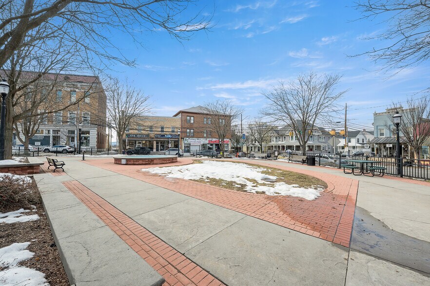 More Photos Of 659 Broad St, Emmaus Apartments For Sale